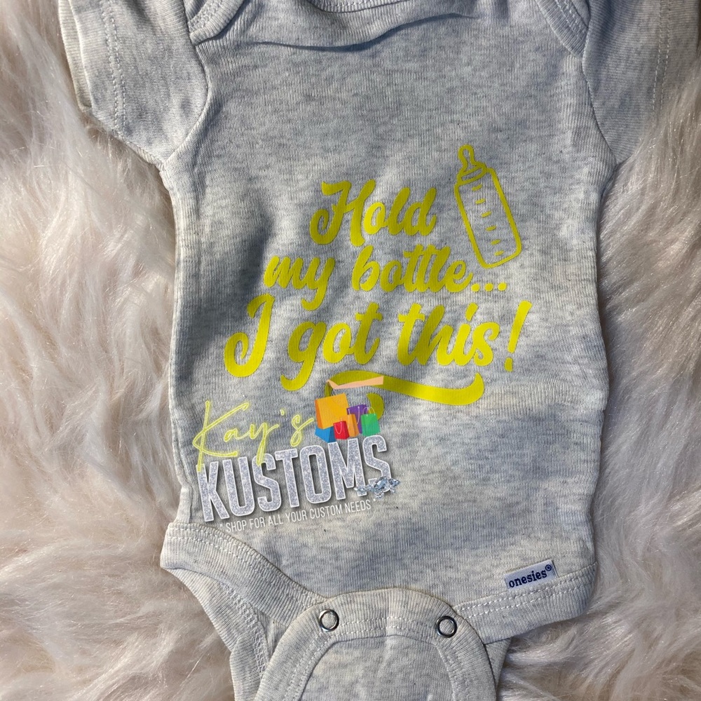 Baby onesie & bib